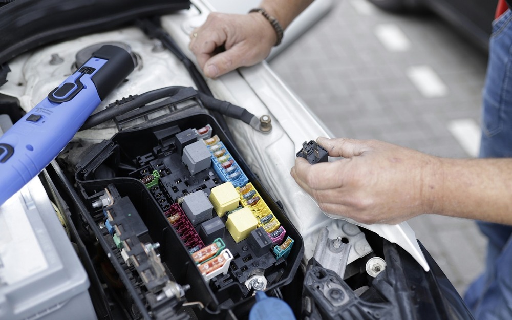 Как сделать электрокары дешевыми? Решение найдено