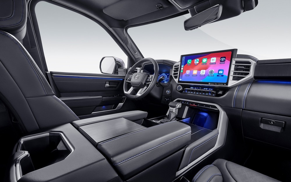 Интерьер Toyota Sequoia