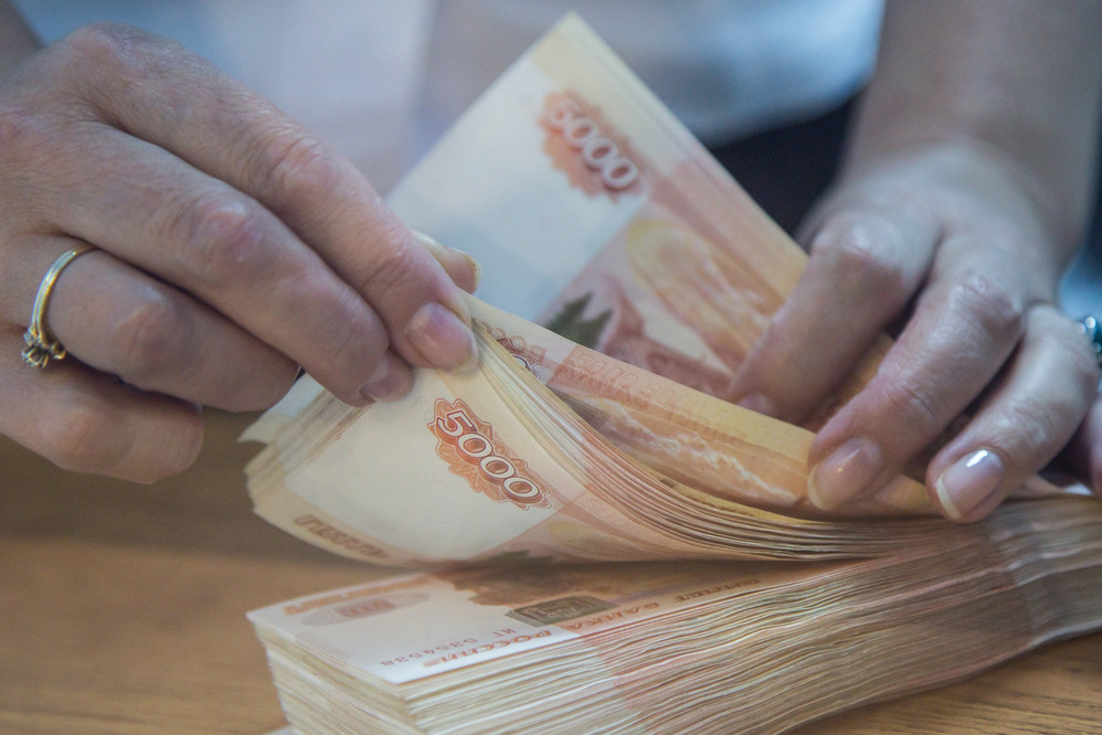 Правительство решило в три раза увеличить помощь автопрому