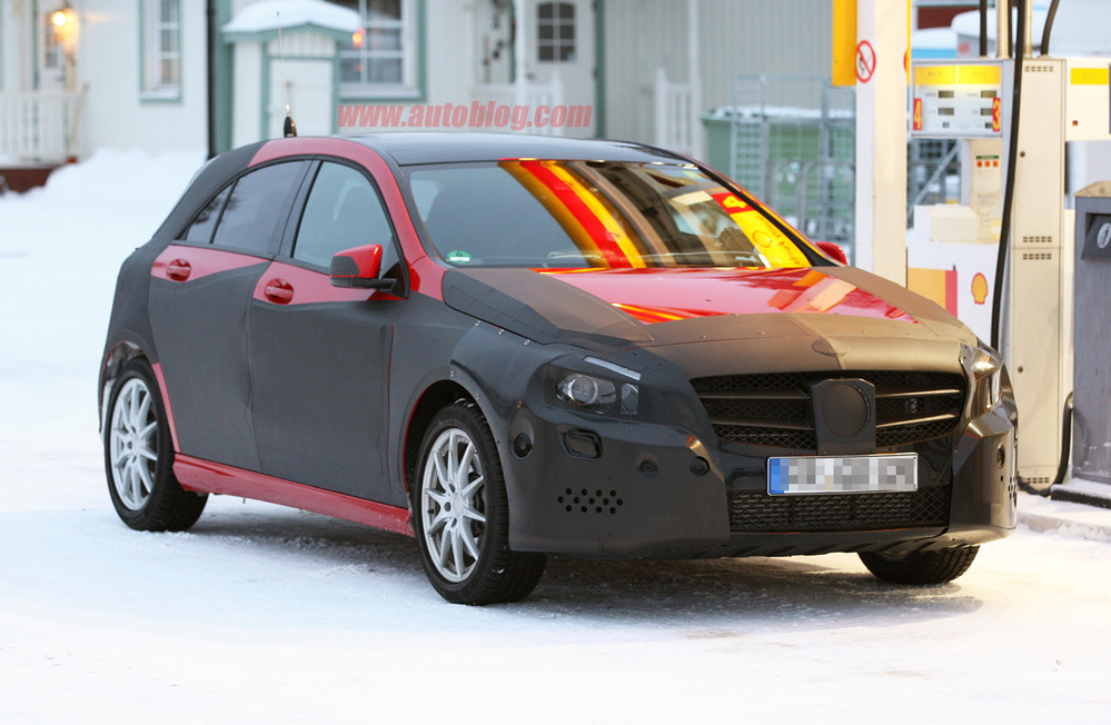 Новый Mercedes-Benz A-Klasse вновь попал в объективы