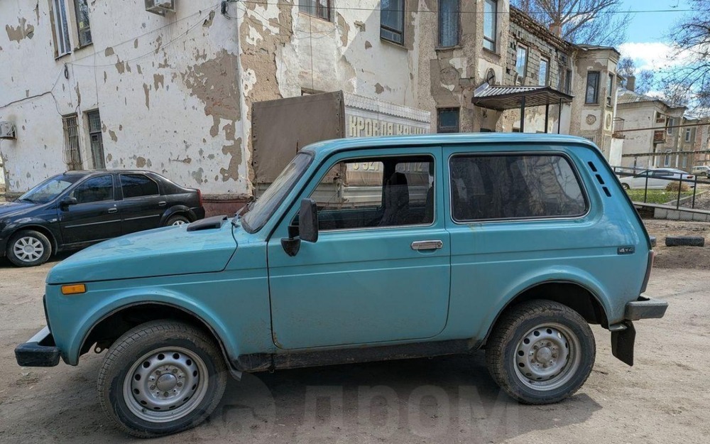 ВАЗ-21215