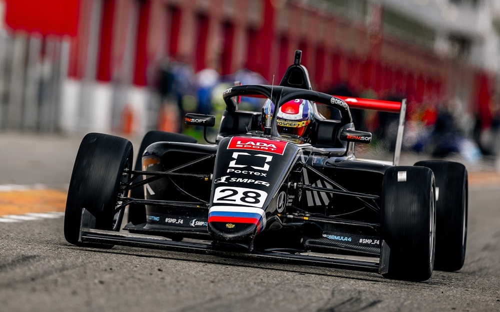 Lada выступает в формульных гонках - как успехи?