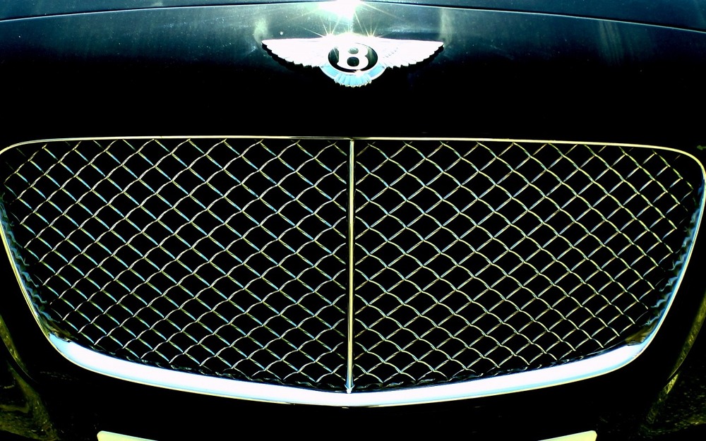 137 машин за восемь месяцев: в России растут продажи Bentley