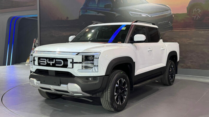 пикап BYD Shark