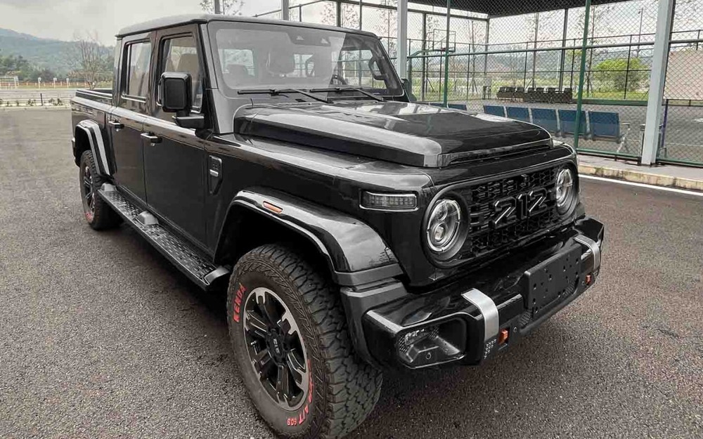 «Китайский УАЗ» в новом кузове - первые фото!