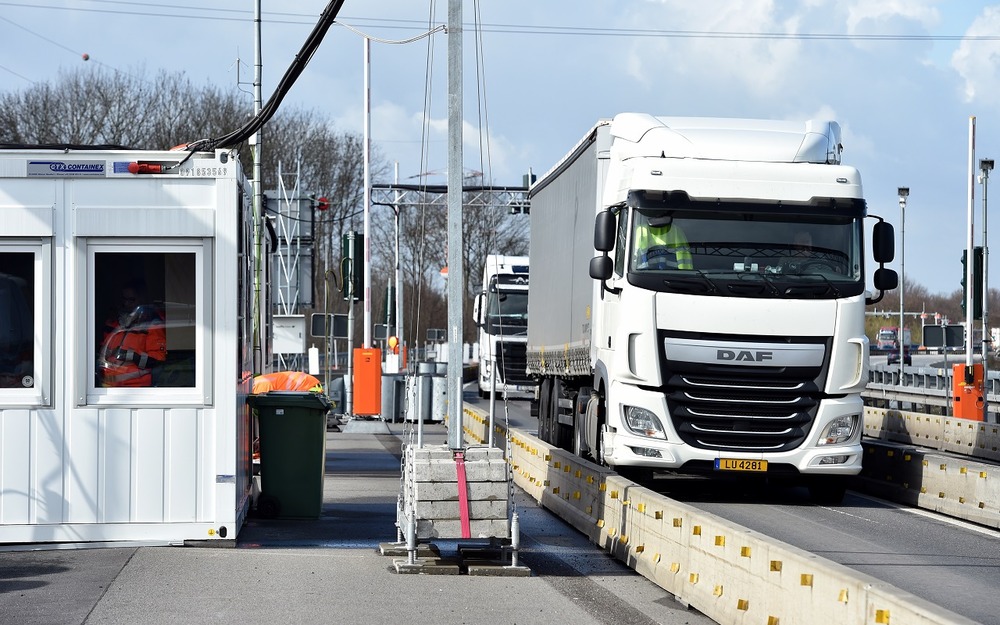 Перегруз: как он влияет на безопасность и какие штрафы за превышение?