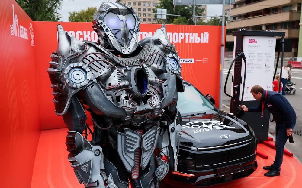 На крупном московском фестивале разыграют современный электротранспорт