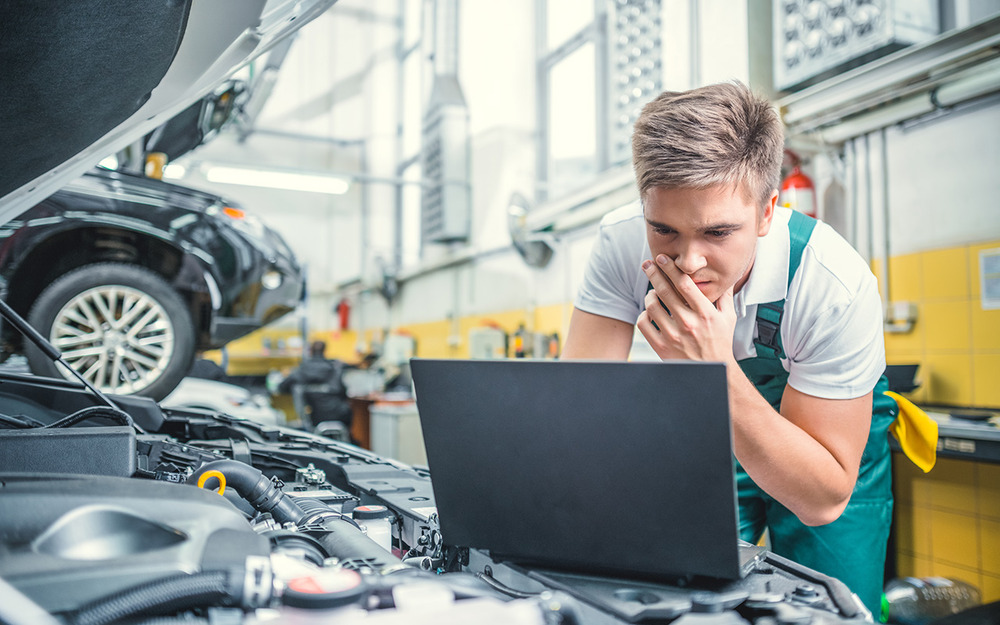 Названы причины сбоев в работе иномарок в России