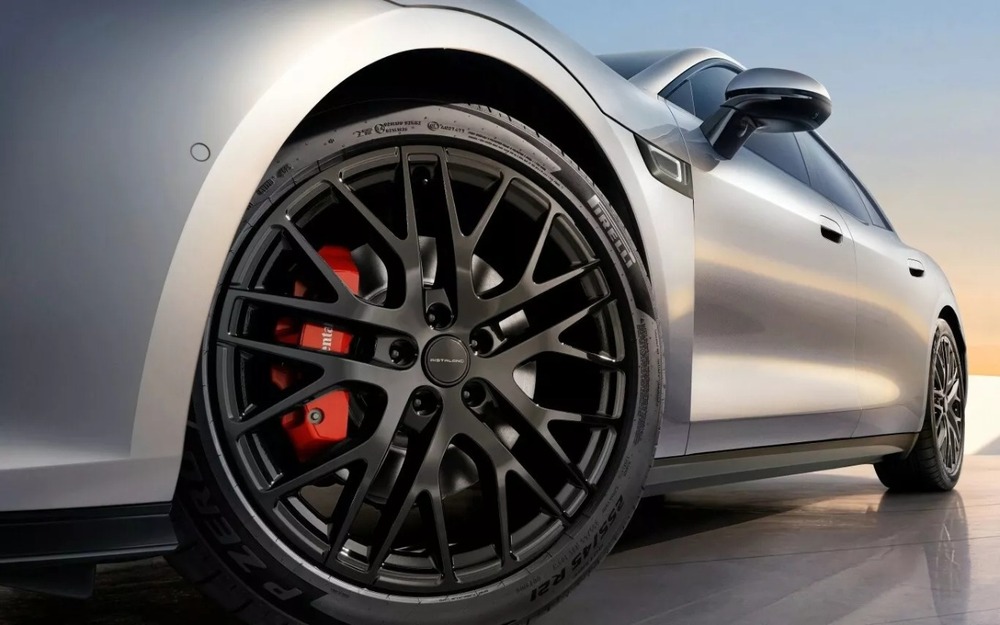 Китайский «двойник» Porsche: Huawei и GAC создали идеальную замену люксовому авто