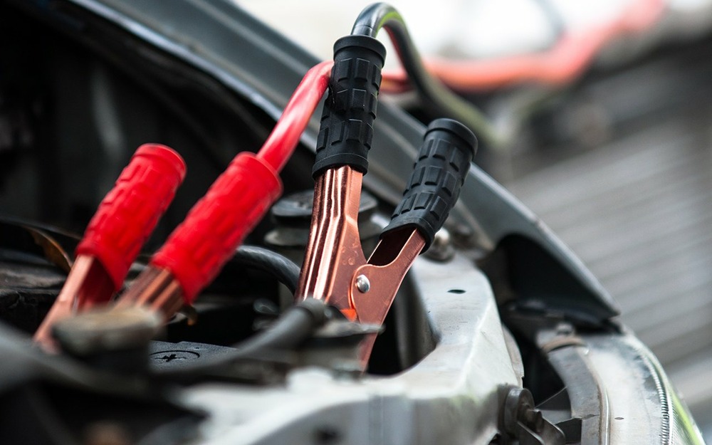 Почему «прикуривание» превратилось в лотерею для современного авто