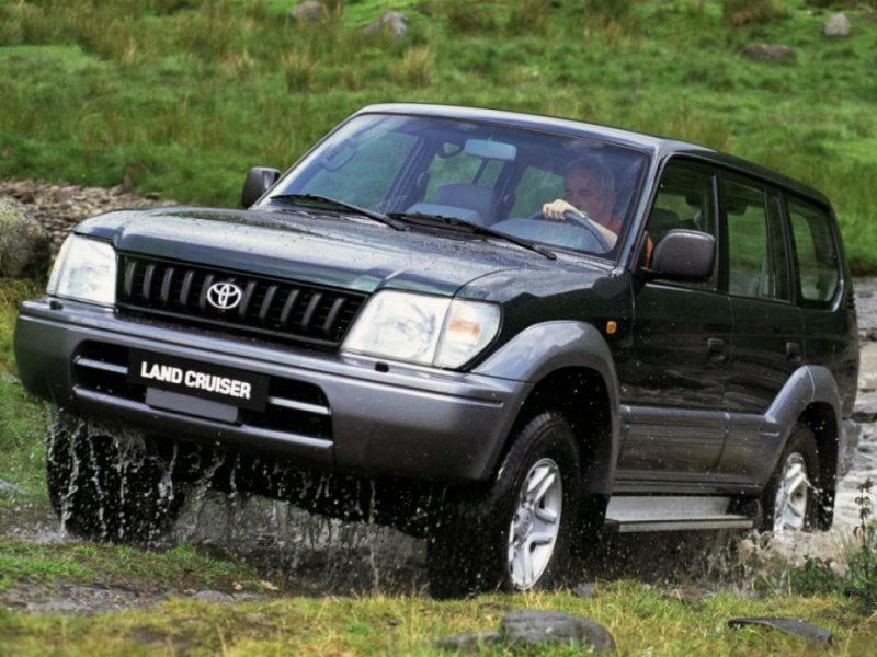Чиновники Росимущества продали конфискованный Land Cruiser за 29 тыс. рублей