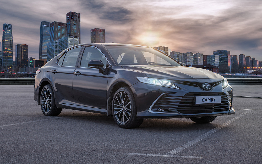 Обновленная Toyota Camry: продажи начались