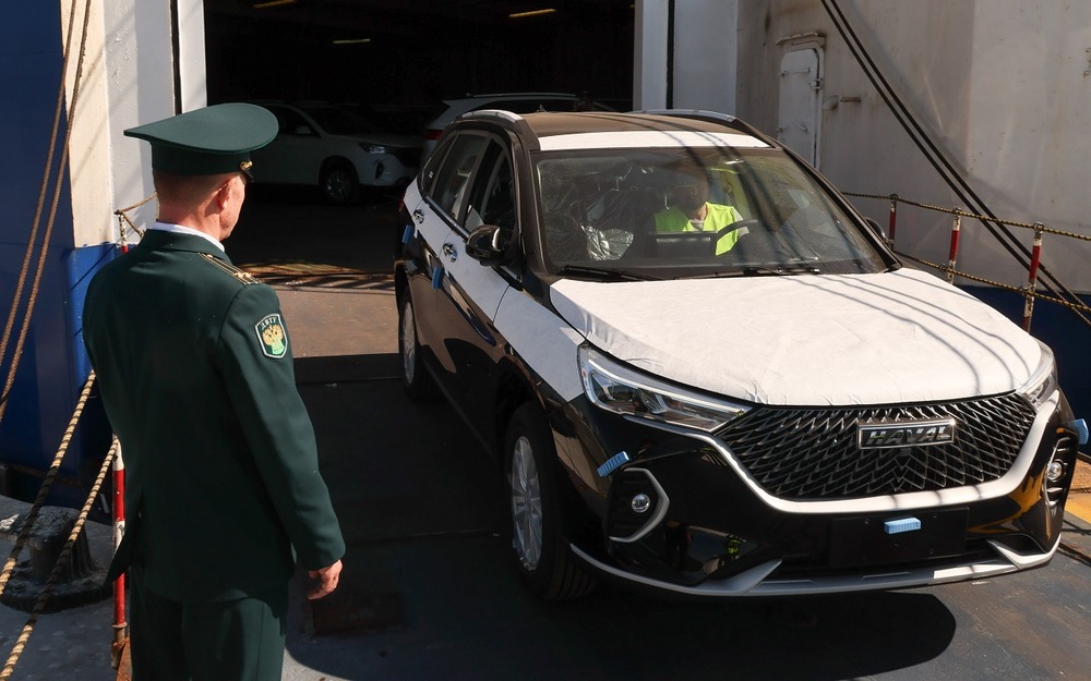 Таможня дает добро: для импортных авто грядет еще одно подорожание