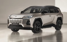 Мощные движки, продвинутое оснащение, полностью иной дизайн - новый RAV4
