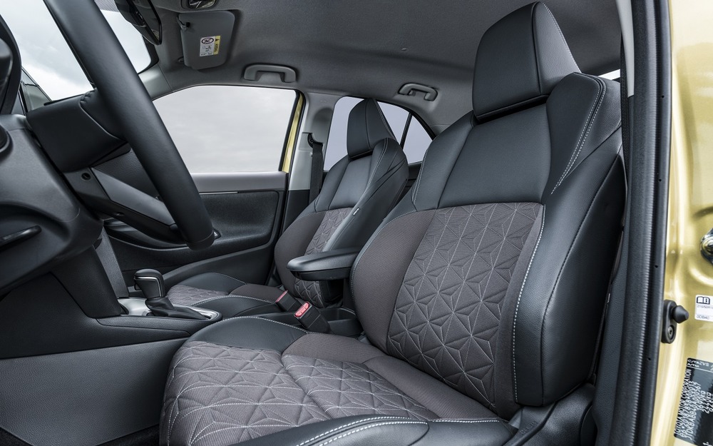 Интерьер Toyota Yaris Cross