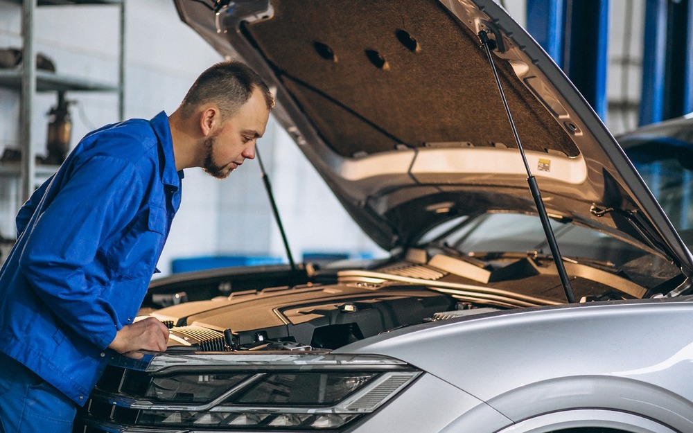 Если слышите такой звук из-под капота, пора действовать