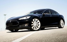 Первый тест-драйв беспилотных такси Tesla оказался неудачным: они грубо нарушали ПДД