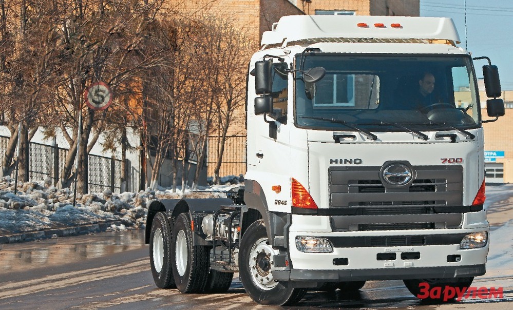 Hino 700