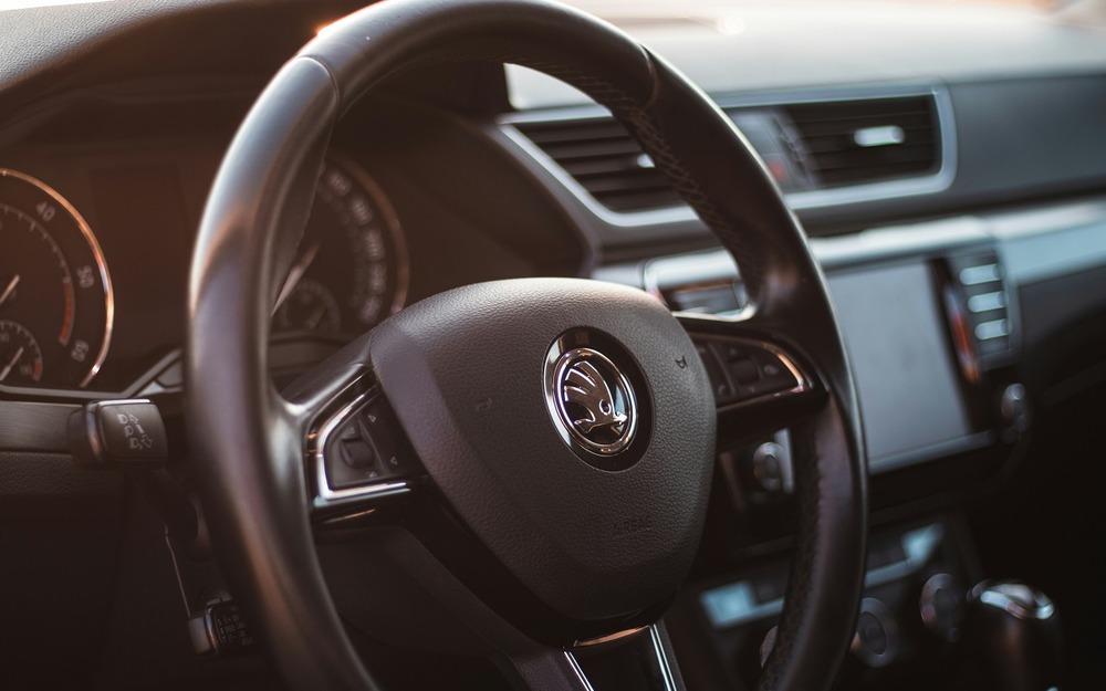 Skoda представила новую версию недорогого технологичного кроссовера