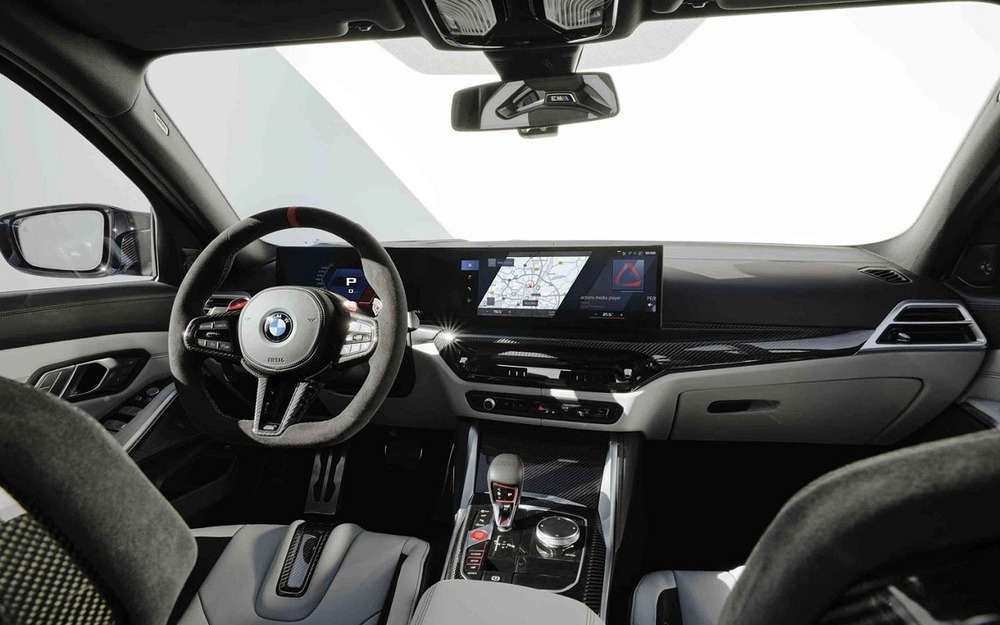 Интерьер BMW M3 Touring Edition