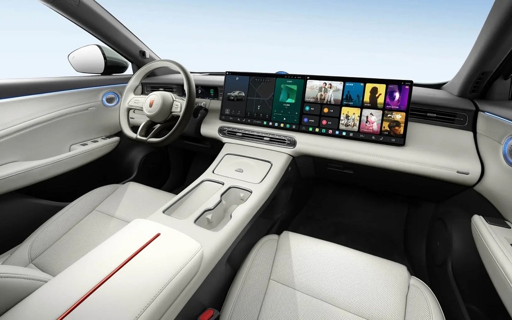 Интерьер Hongqi HS6 PHEV