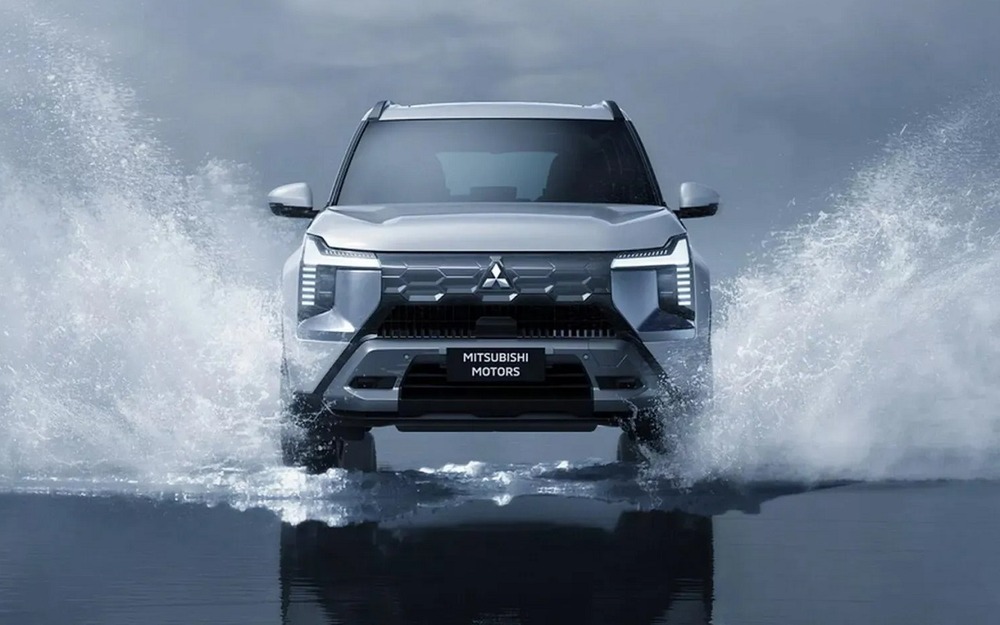 Mitsubishi Destinator