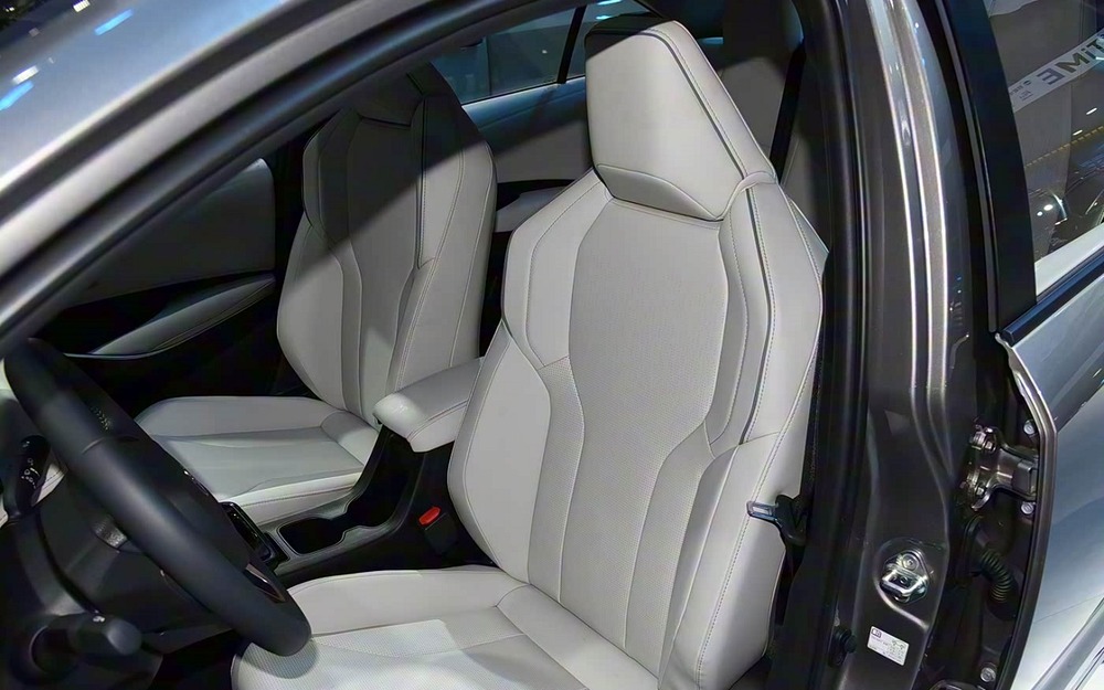 Интерьер Toyota Corolla