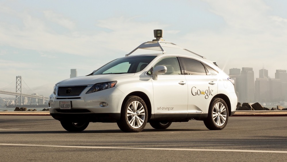 При аварии самоуправляемого Google-мобиля впервые пострадали люди