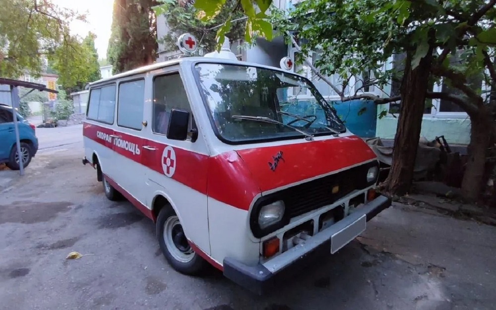 Советская «скорая» за 12 млн - продают микроавтобус РАФ с минимальным пробегом