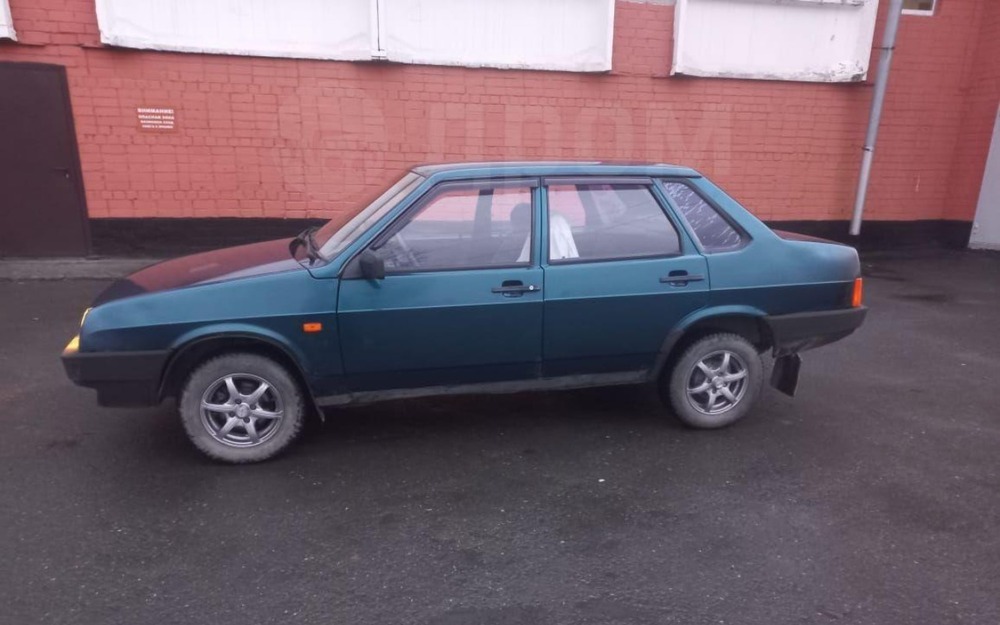 ВАЗ-21099