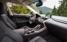 Интерьер Lexus NX