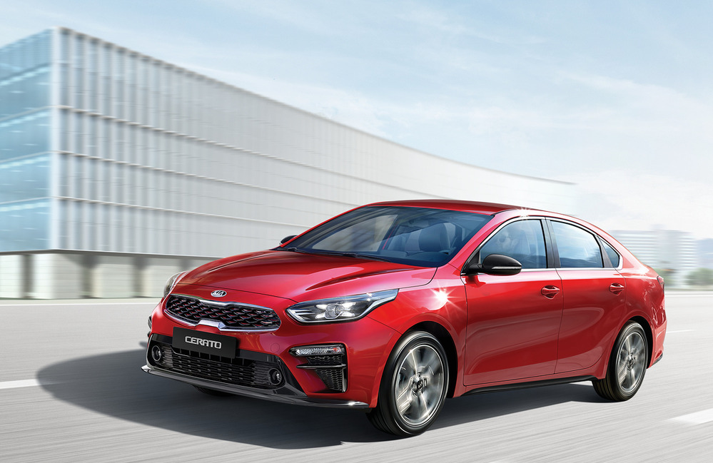Kia Cerato обновили и добавили версию GT Line