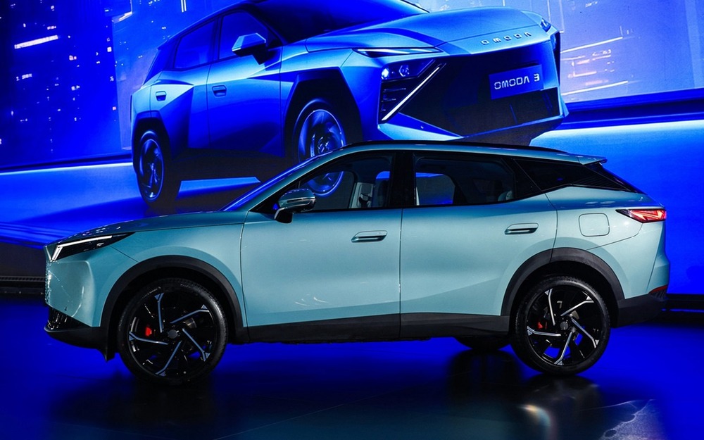 Omoda C7