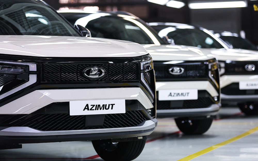 Определены сроки появления на рынке Lada Azimut с гибридным двигателем