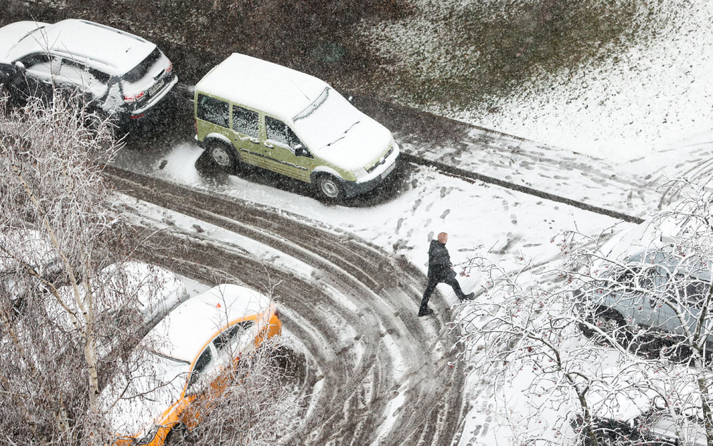 Застолбил место - готовь деньги. Чем опасна «личная» парковка во дворе