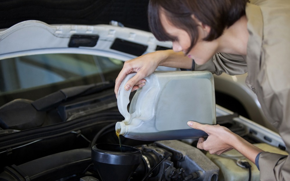 На каком масле лучше ездить в мороз: ответ эксперта