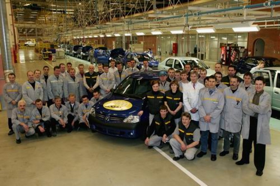 России произведено 10 000 Renault Logan