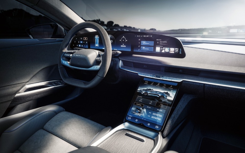 Интерьер Lucid Air Sapphire