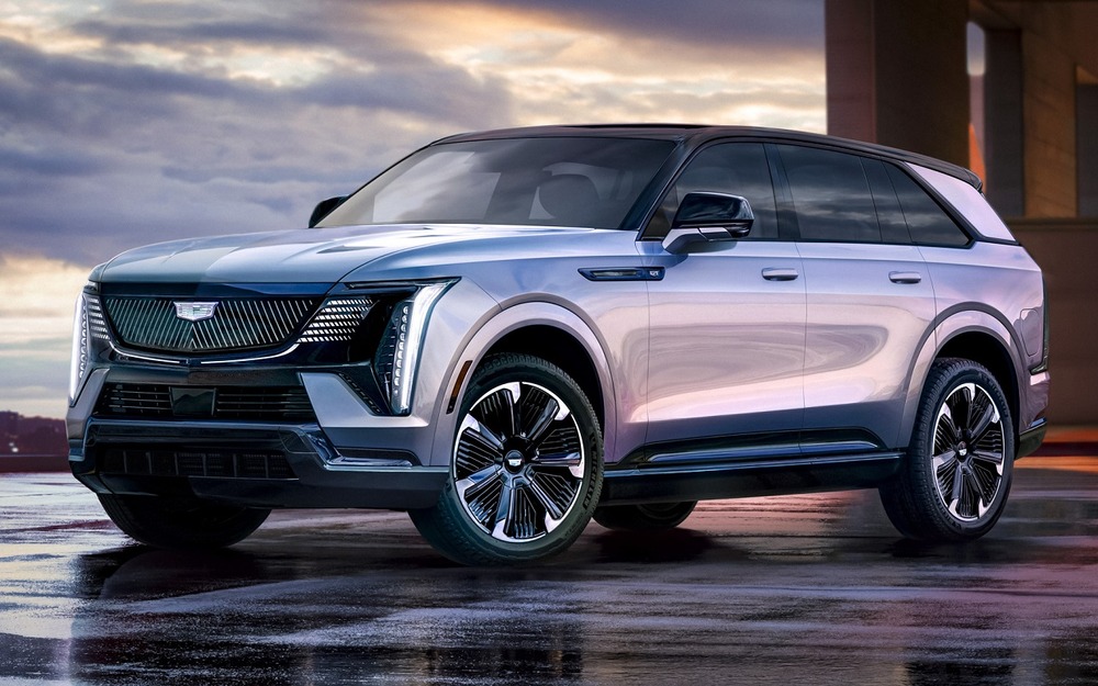 Шок-контент: смотрим, что под «капотом» у нового Cadillac Escalade IQ