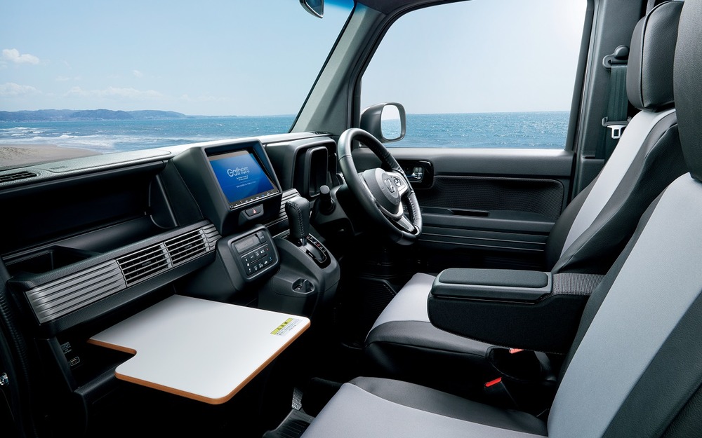 Интерьер Honda N-VAN