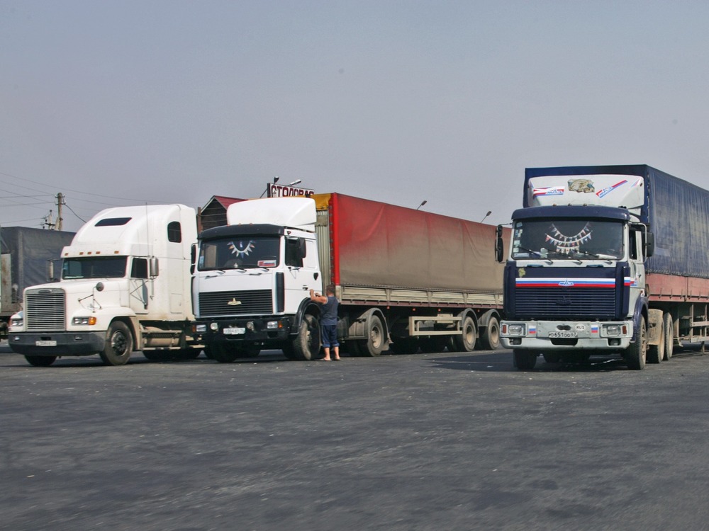 Строительство транзитной автомагистрали из Европы в Китай затягивается из-за России