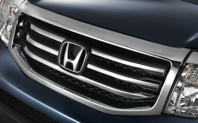 Автомобилисты признали Honda и Mercedes-Benz лучшими по качеству