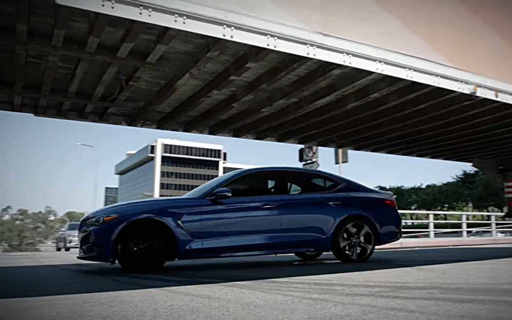 Genesis G70 эффектно повторил трюк из «Форсажа»