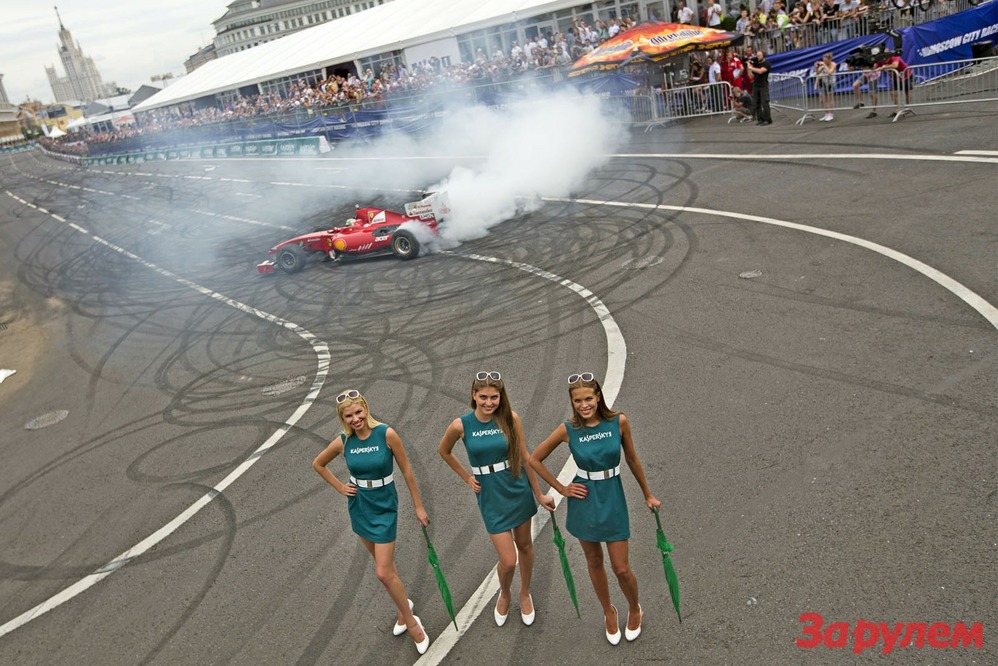 Юбилейное шоу Moscow City Racing 2012 состоялось