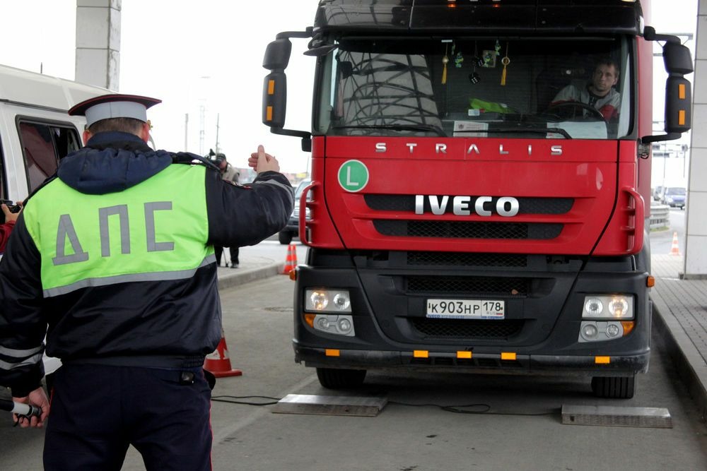 Борьба с перегрузом остановила работу ряда автоперевозчиков