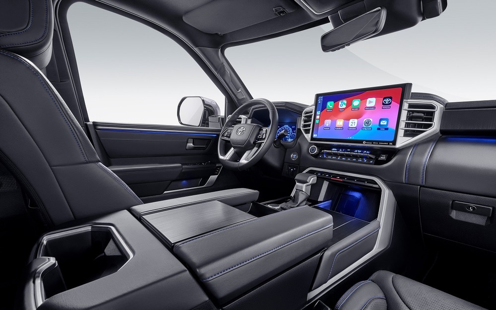 Интерьер Toyota Sequoia