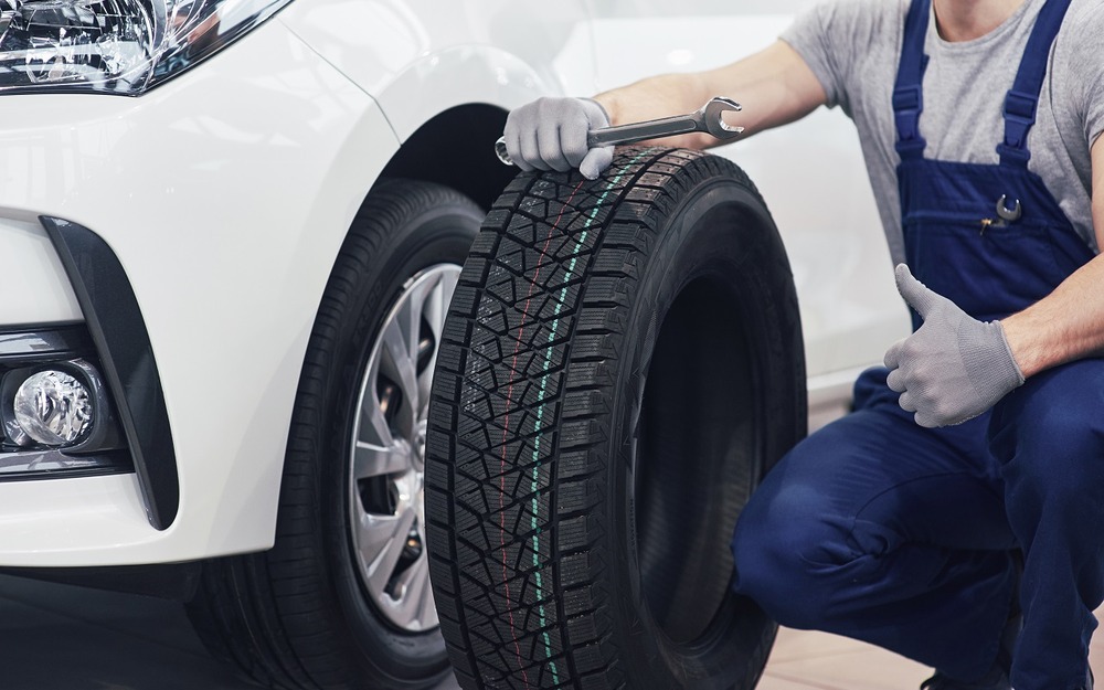 Цветные полосы на шинах - что они означают?