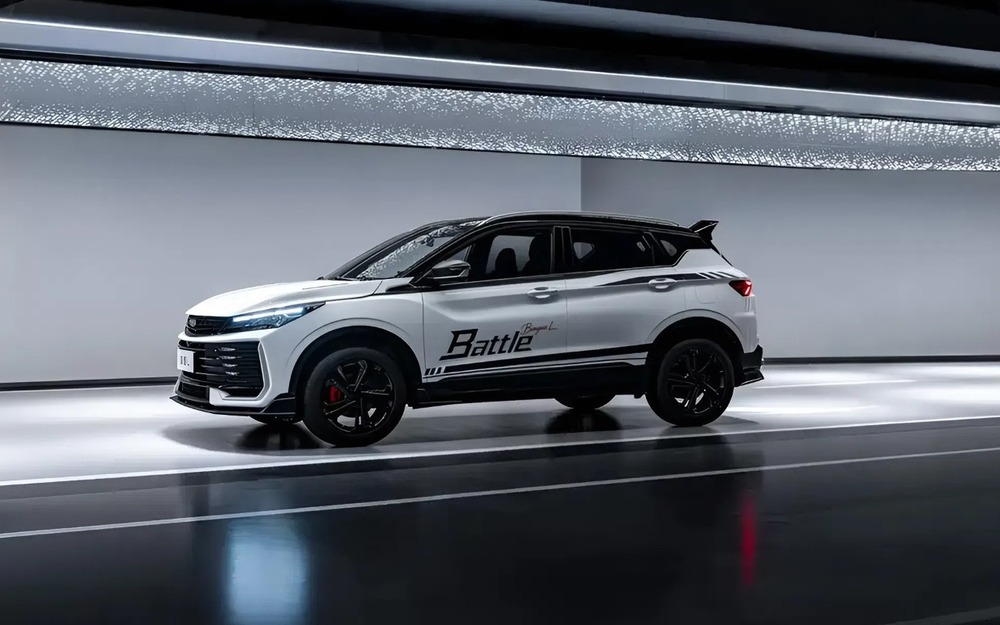 Популярный в РФ кроссовер обновился - смотрим видео!