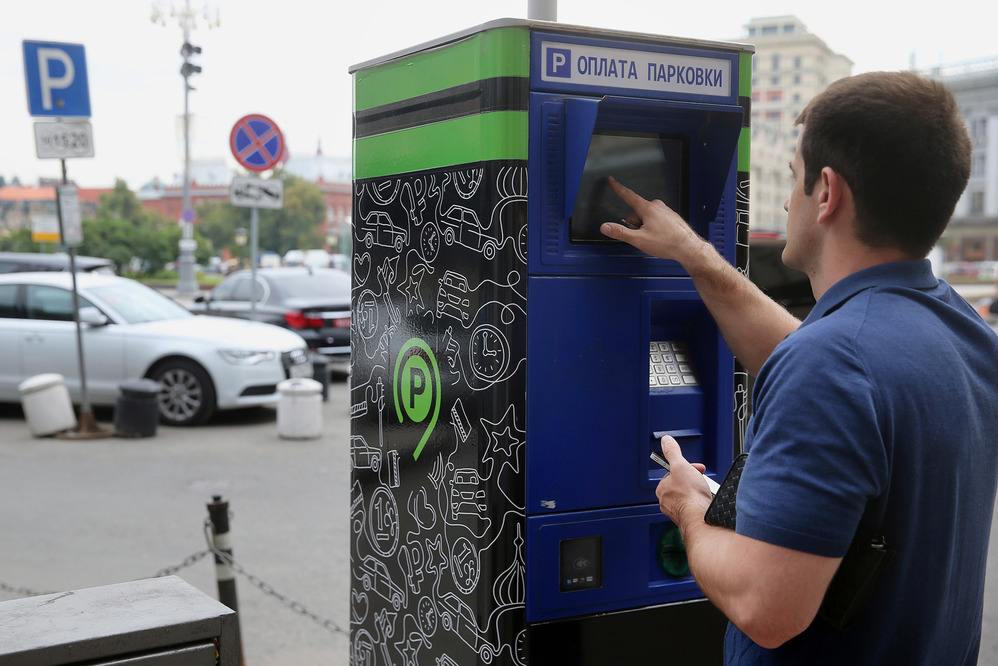 Депутат призвал власти Москвы не применять к водителям варварские меры