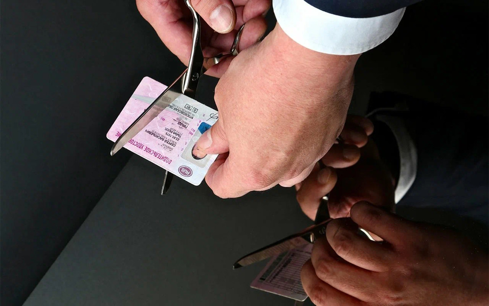 Водителям объяснили, как будут действовать новые нормы о лишении прав по болезни